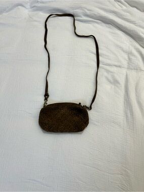 Brown Woven Crossbody Pouch — Adjustable Strap